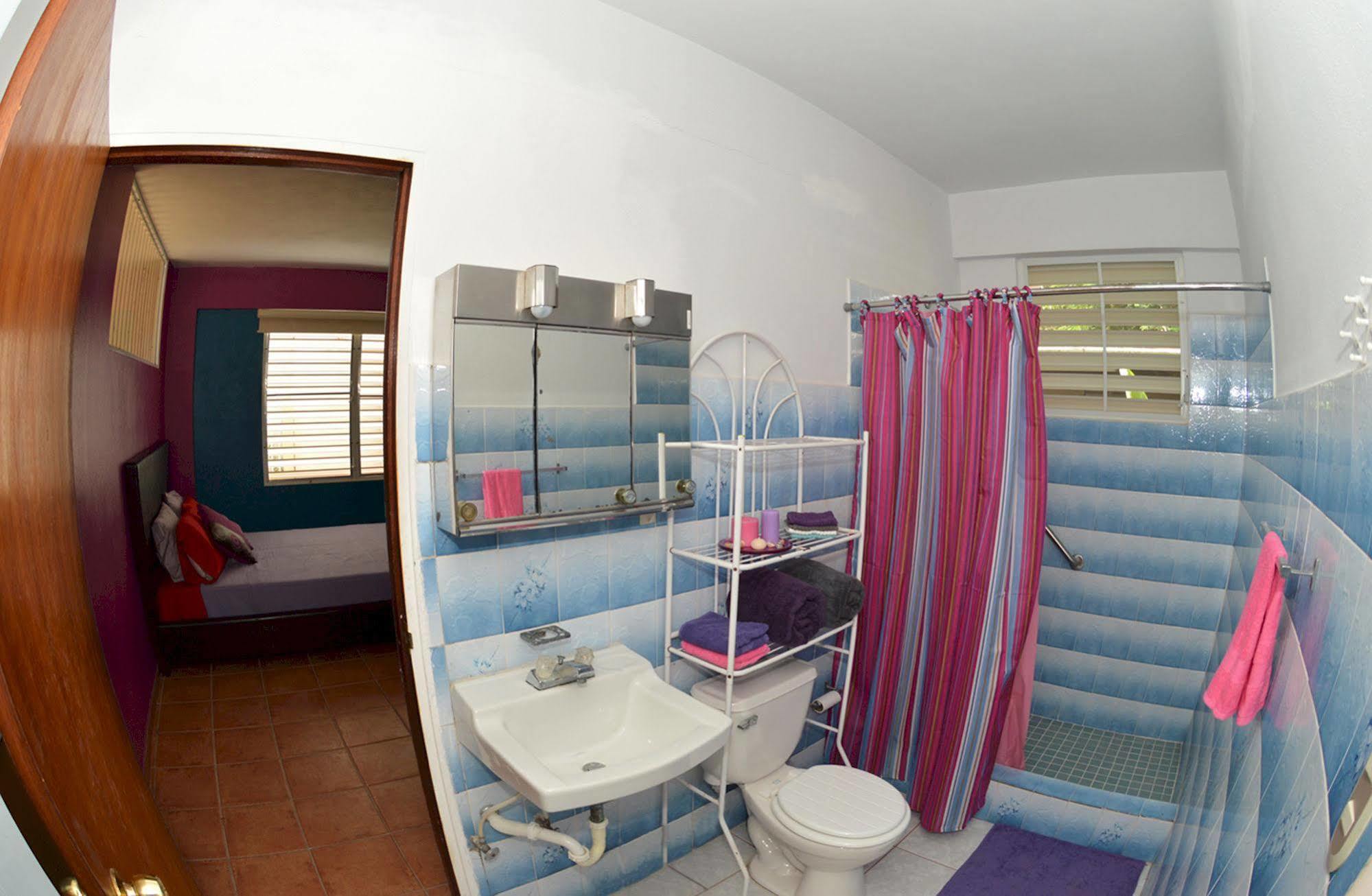 לינה וארוחת בוקר אגואדילה Wssm Surf House מראה חיצוני תמונה